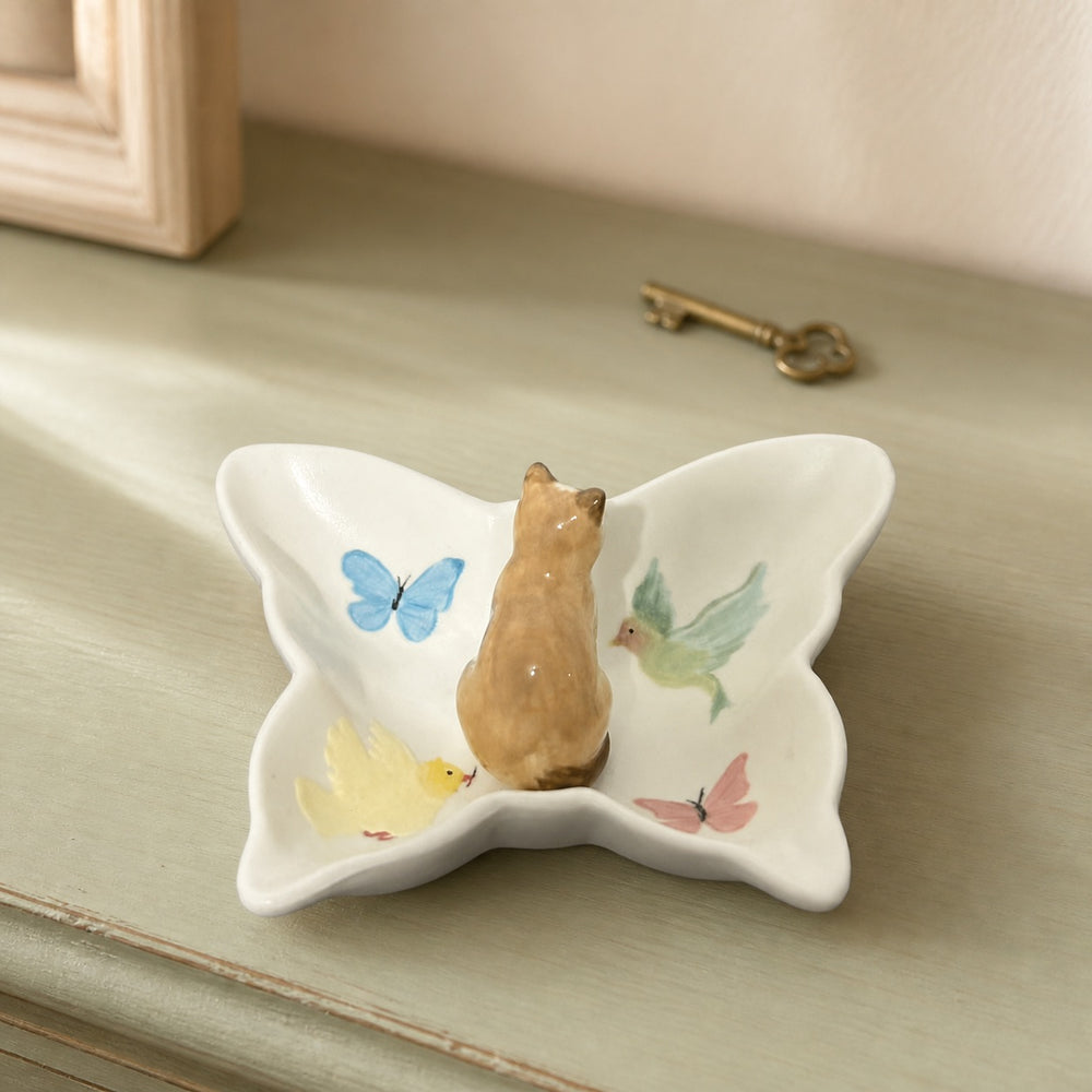 Butterfly Dish - Orange Tabby Cat Sitting - Warm Beige Background 05