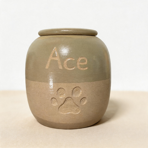 Two Tone Winnie Urn sample