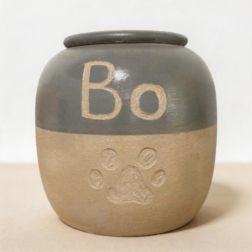 Two Tone Winnie Urn sample