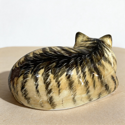 Sleeping Cat Urn sample