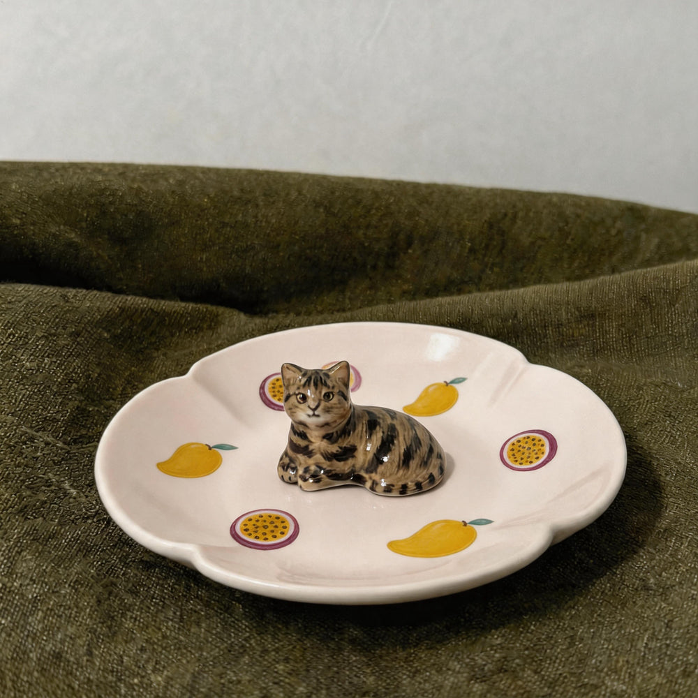 Light pink cat on a lotus pet ring dish view 2