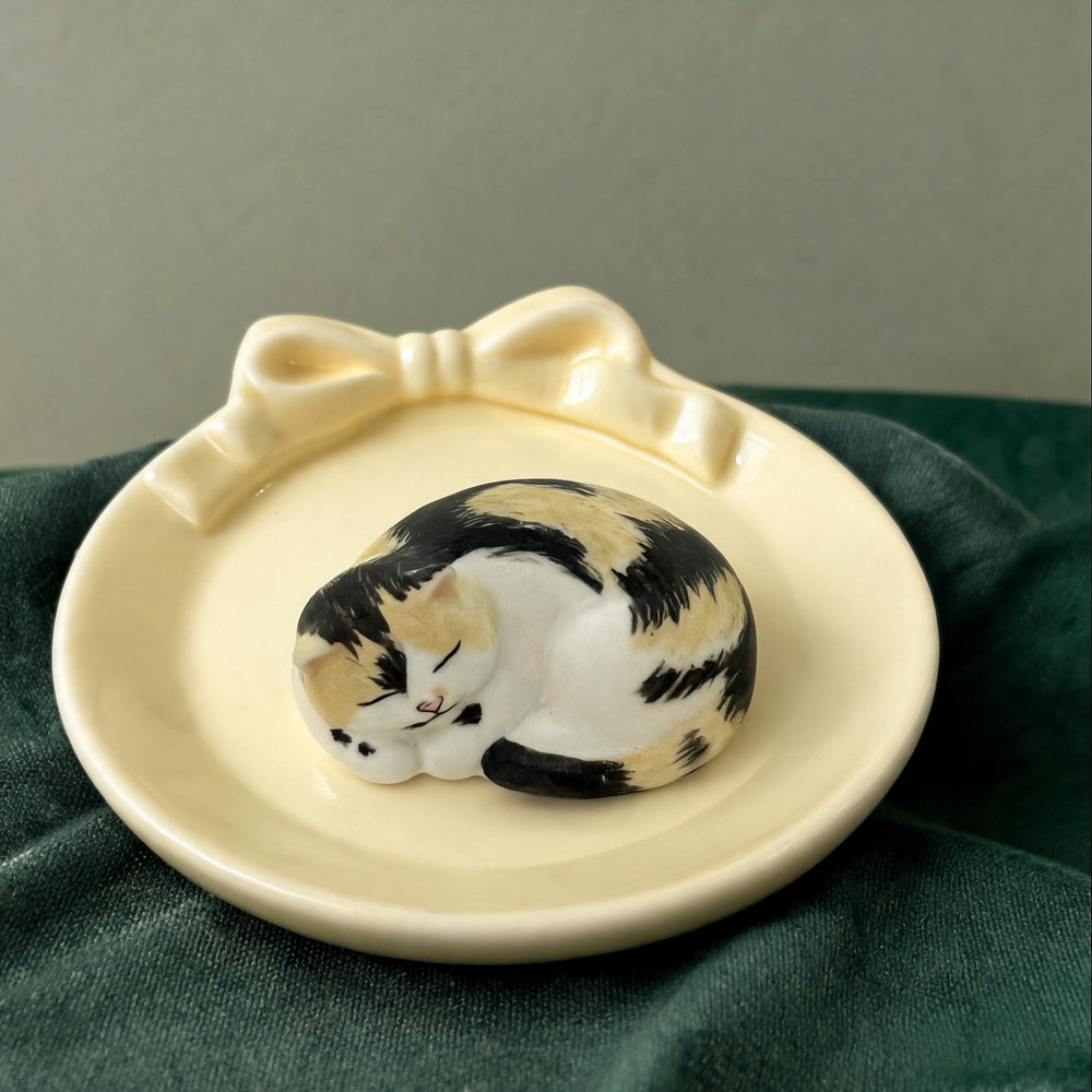 Blank Cat 2